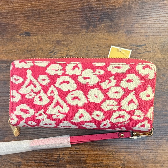 Michael Kors Pink and Cream Leopard Print Wallet - Picture 2 of 6